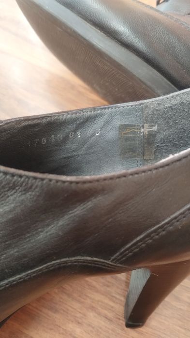 Дамски обувки от естествена кожа