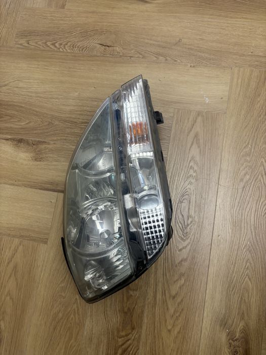 Фара лексус RX 300