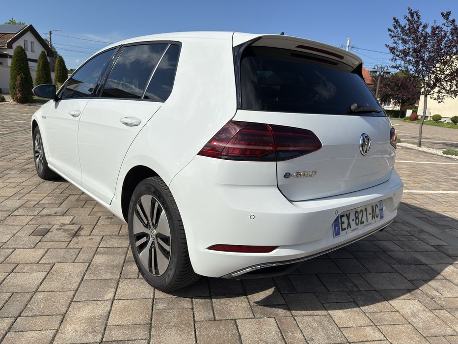 Volkswagen E-GOLF Full Electric 136 CP  35,8 kWh