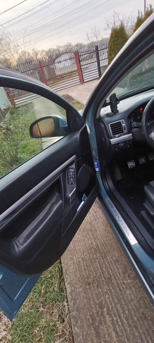 Vând Opel signum