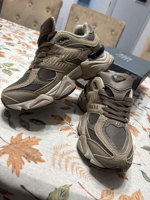 New Balance 9060 MUSHROOM