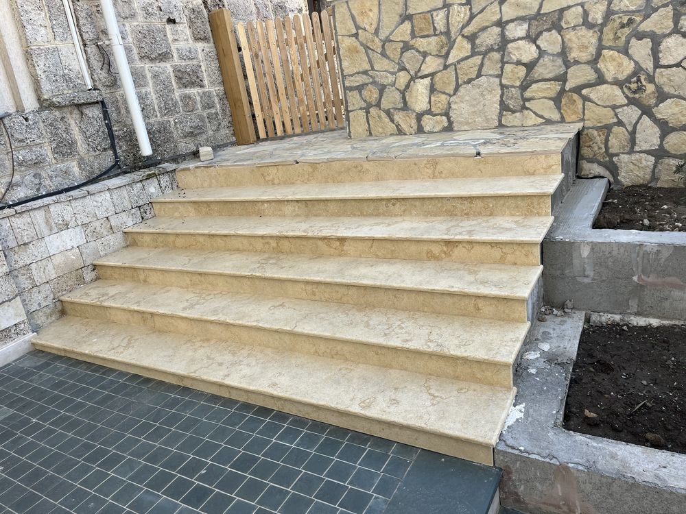 Glafuri, trepte, blaturi din marmura si granit. LIVRARE IN TOATA TARA