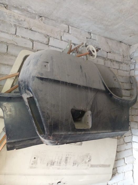 Продам новые задние крылья
