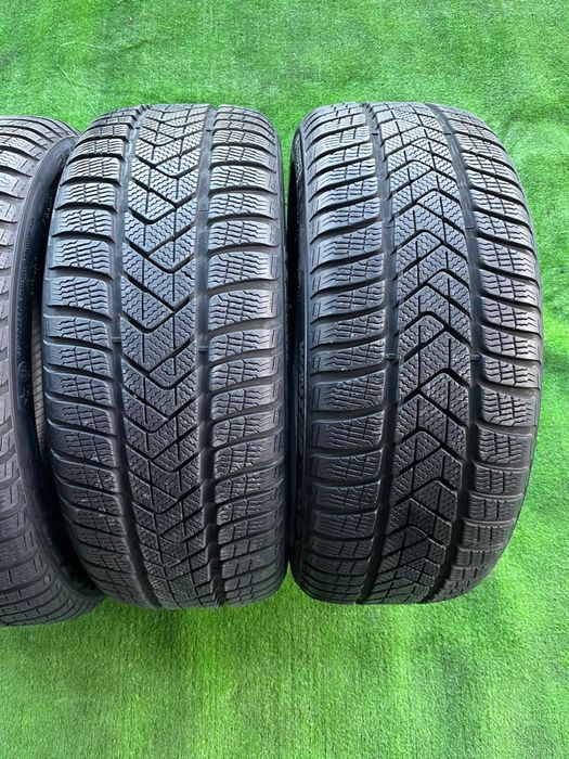 Anvelope Iarna 255/40/18-225/45/18 Pirelli Winter Sottozero 3 RSC*