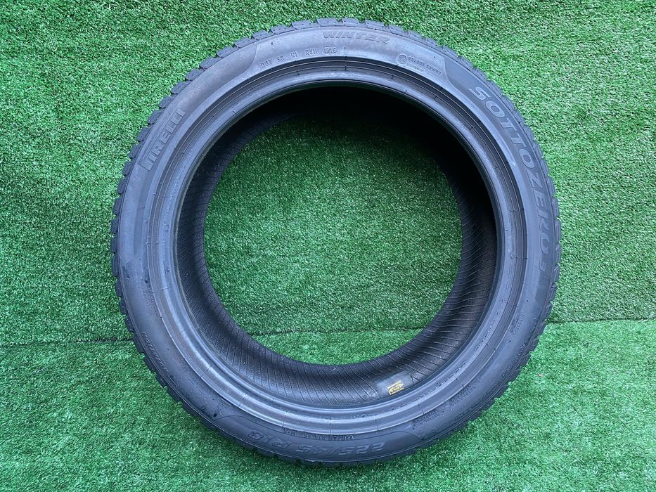 Set 2 anvelope iarna Pirelli  Sottozero 3  225 45 R18 DOT 1719