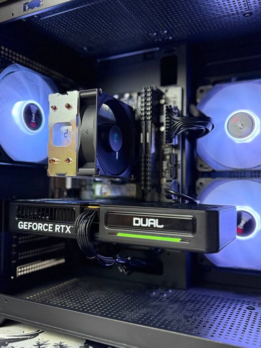 НОВАЯ Видеокарта RTX 5060 Palit Dual 8GB