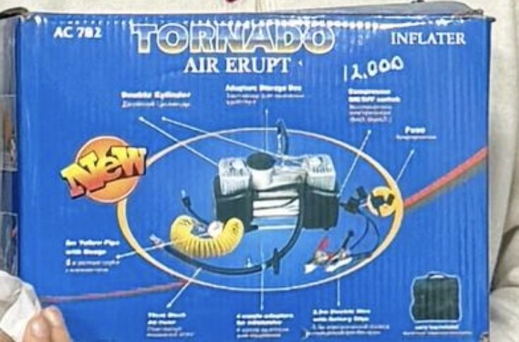 автомобильный компрессор (насос) новый