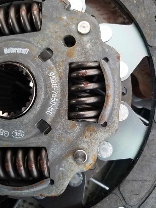 Kit ambreiaj 1.8 i ford mondeo 1 1007389 95bg7563aa 95bg7550bc 95bg7563aa 1007389