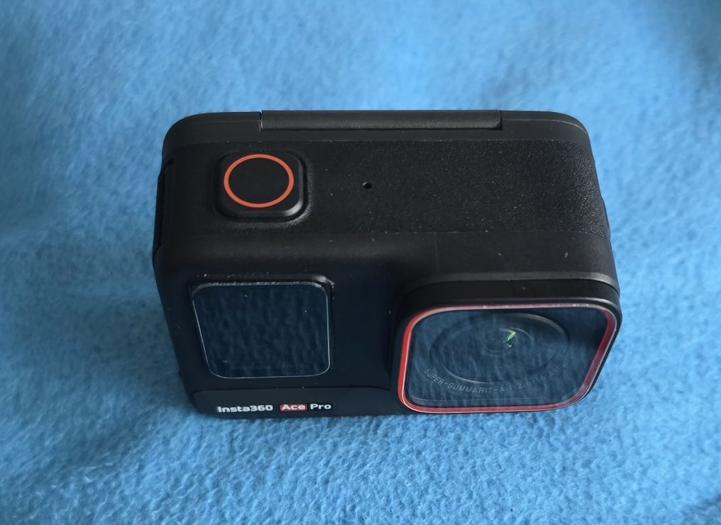 Insta360 Ace Pro