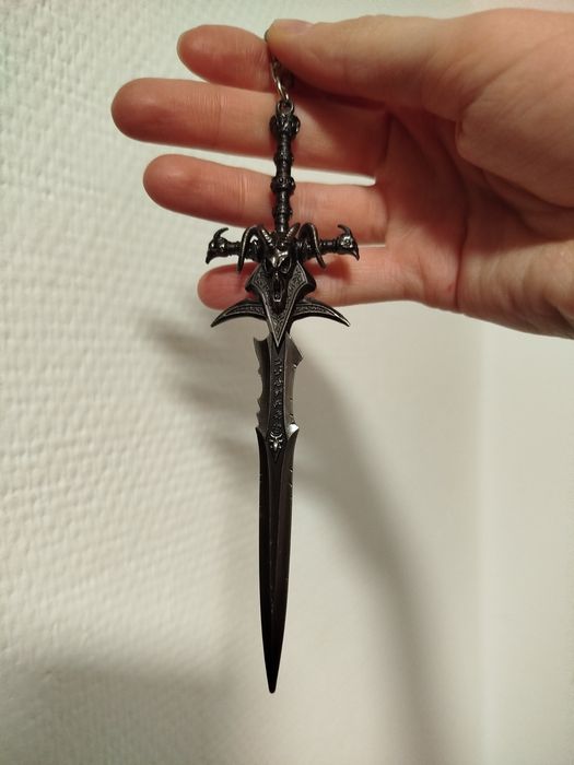 Брелок для ключей Фростморн Ледяная скорбь Варкрафт World of Warcraft