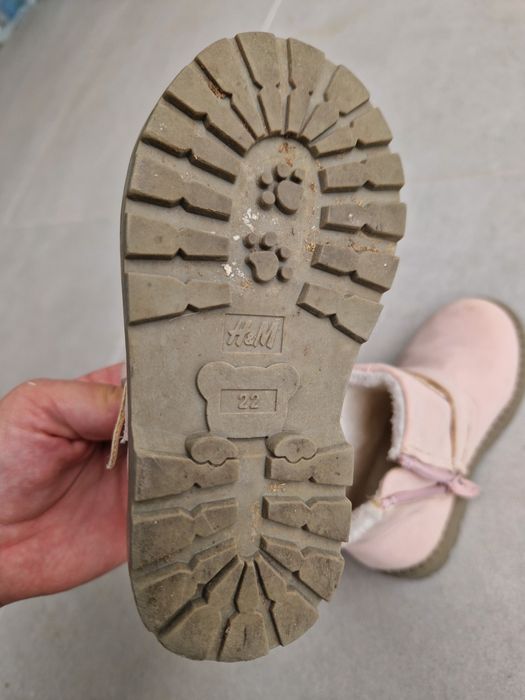 Ghete roz h&m marimea 22, 13,5 cm
