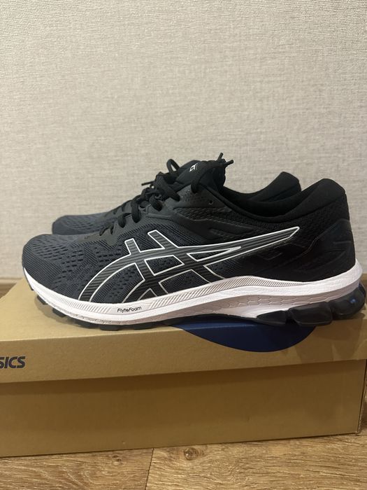 Кроссовки мужские