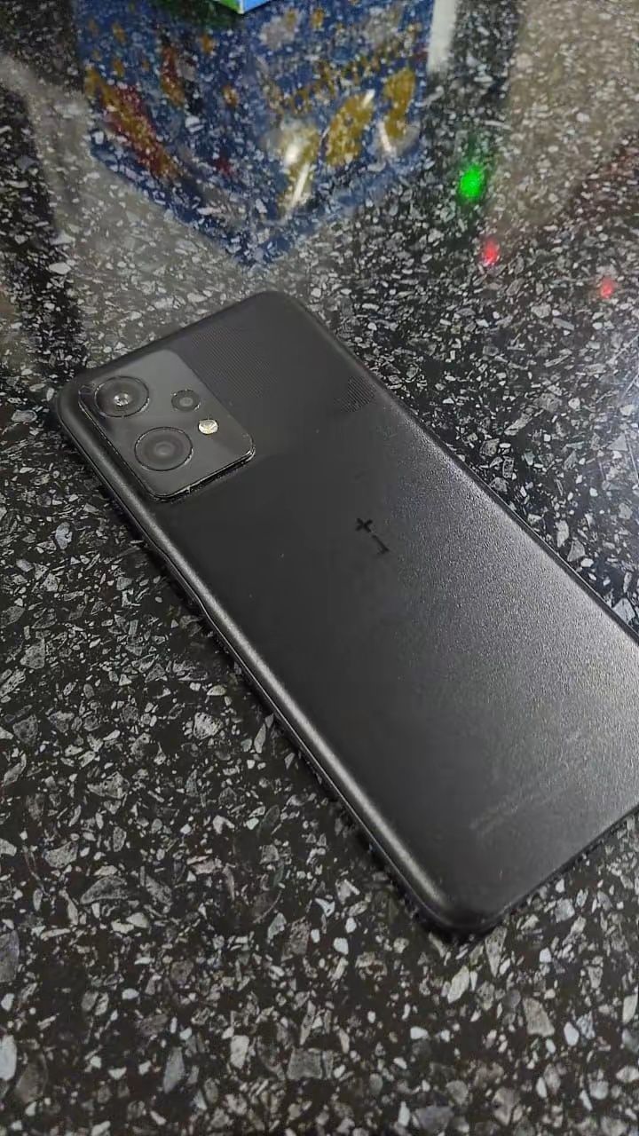 OnePlus Nord CE 2 Lite.   В хорошем состоянии срочно