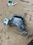 Suport motor 8U0199262 Audi RS Q3 2014