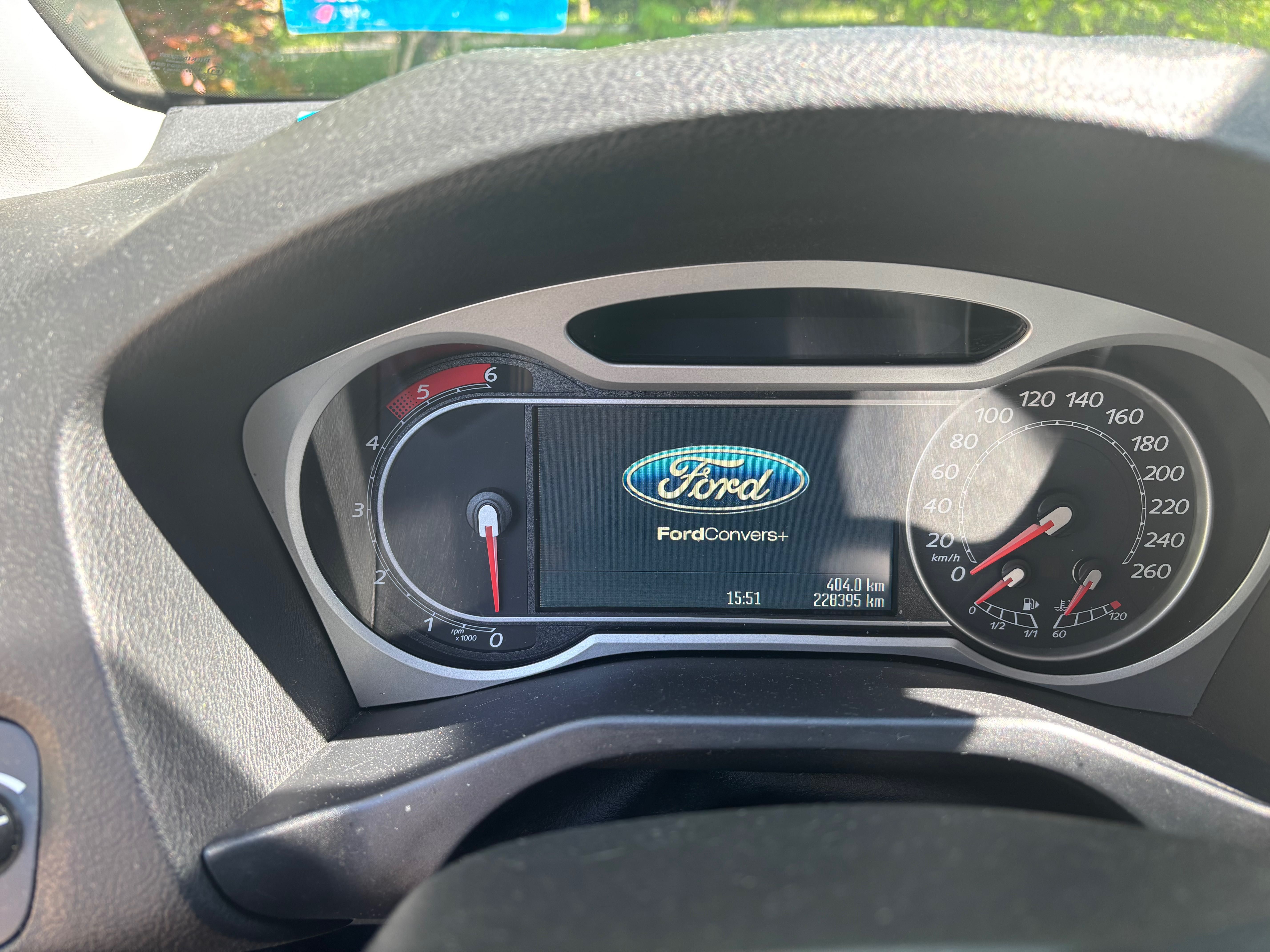 Ford Mondeo mk4 Titanium (convers+)