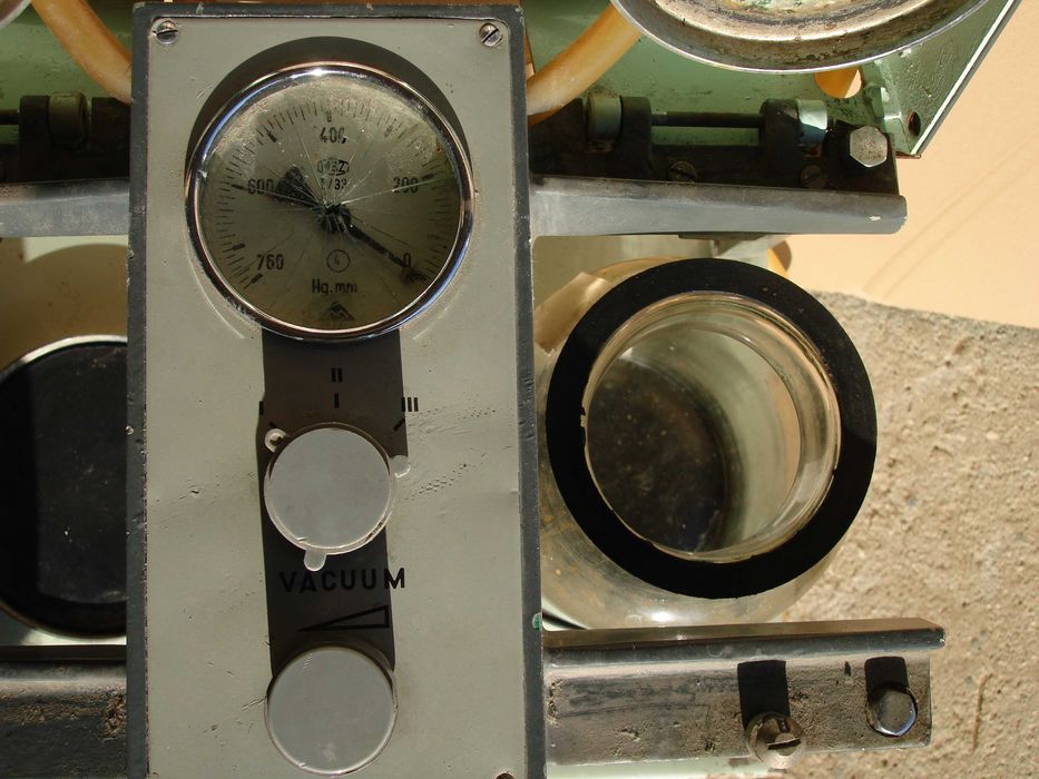 Вакум помпа за смучене на масло