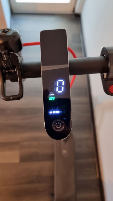 Xiaomi electric scooter PRO (електрическа тротинетка)