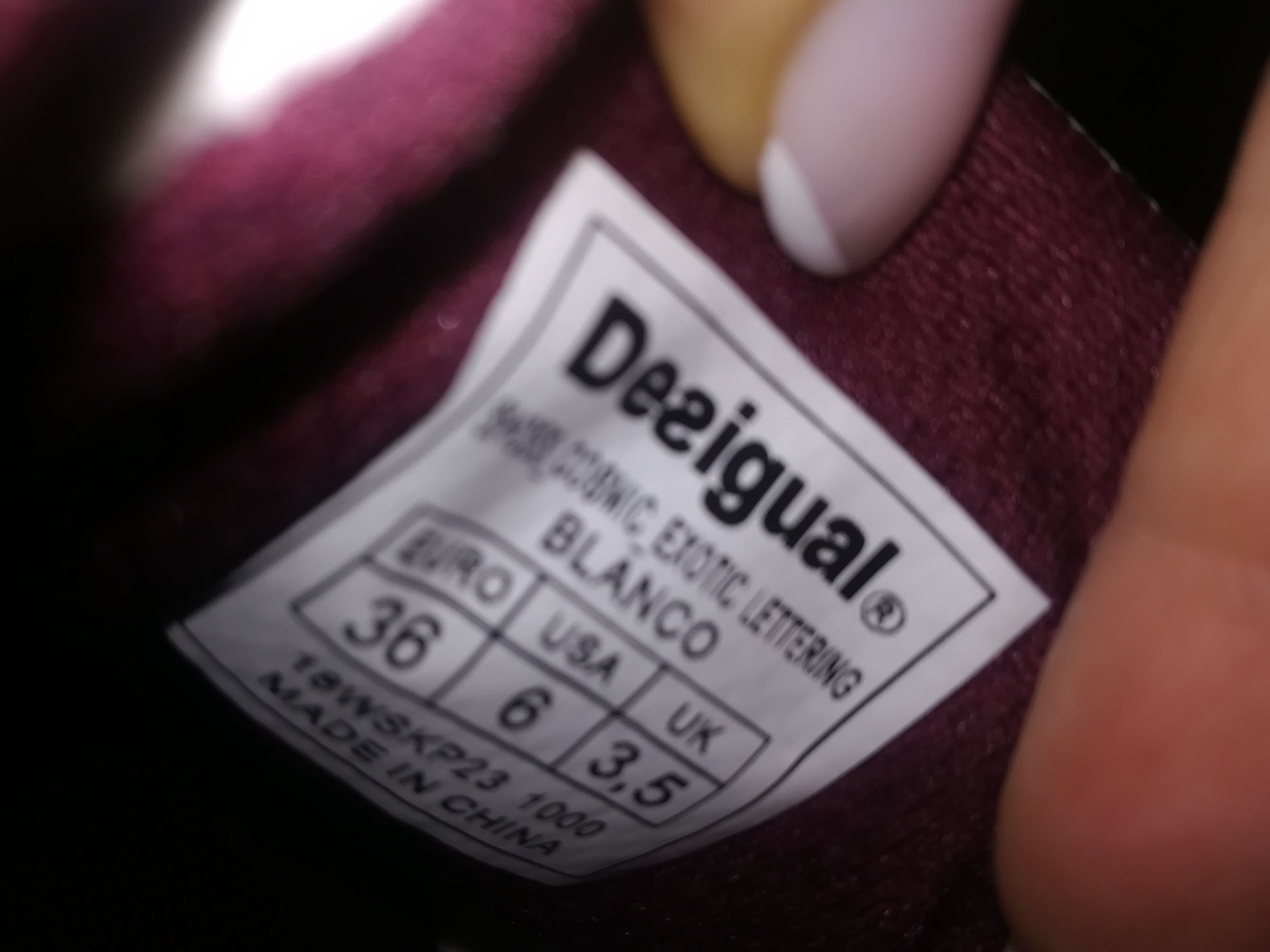 Бели Кецове Desigual