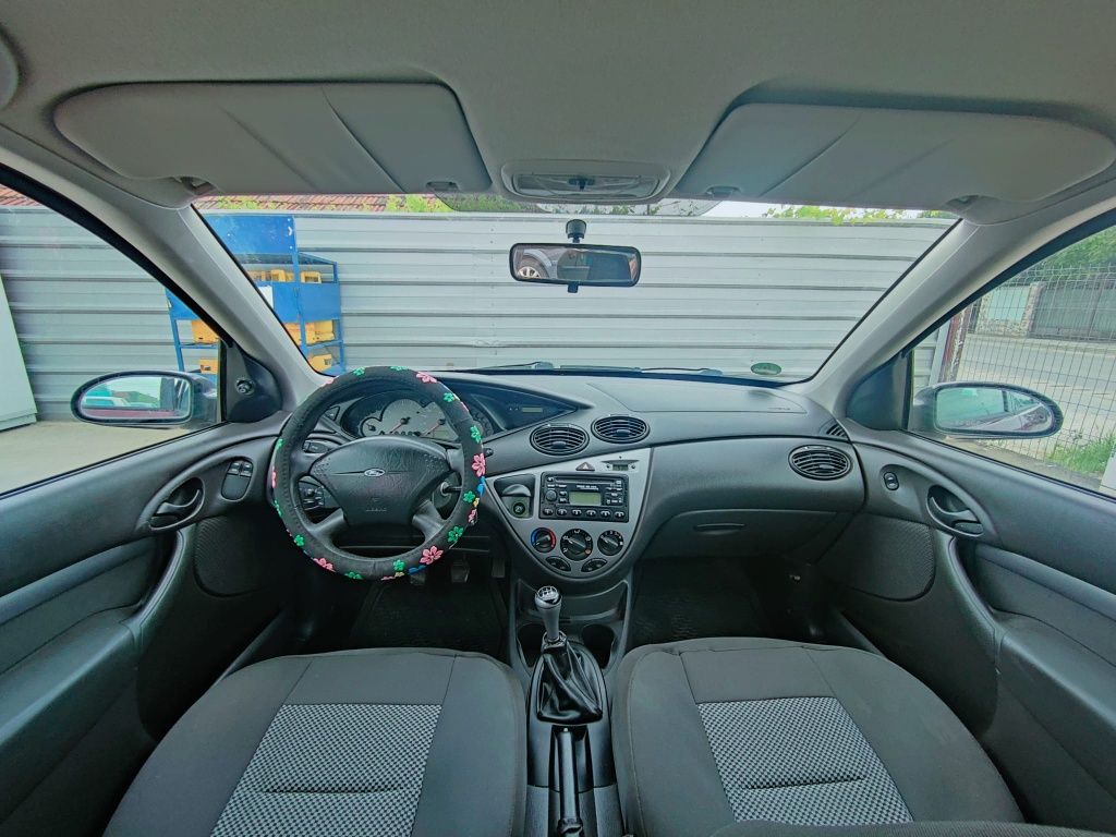 Ford Focus 1.6 Benzina 100 CP