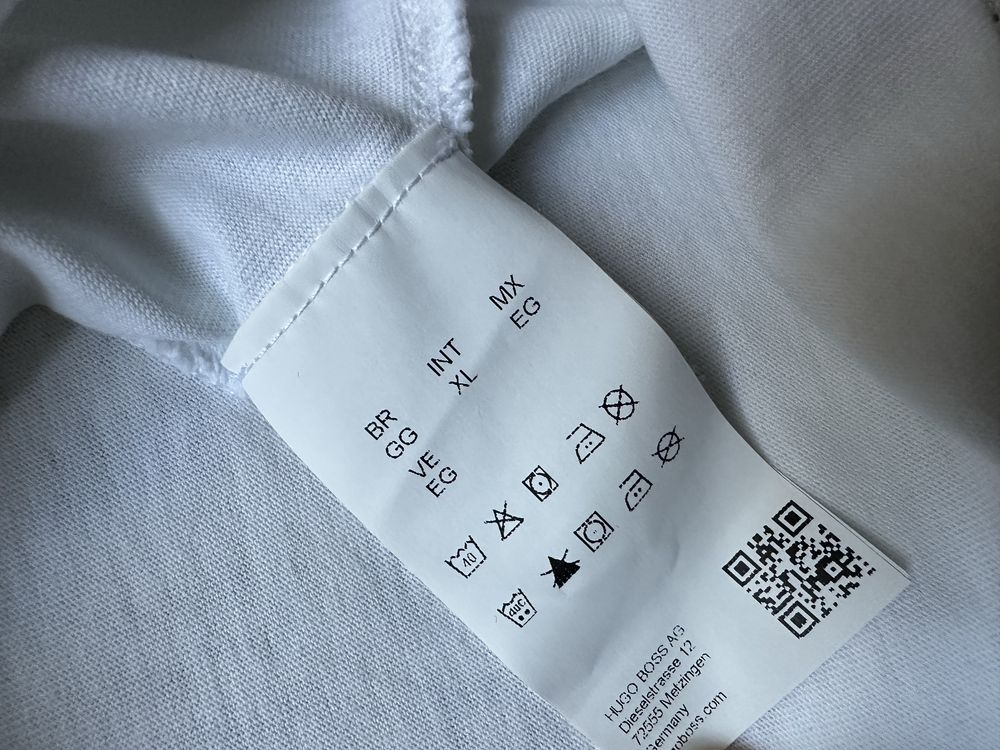 Hugo Boss original тениска.M-L