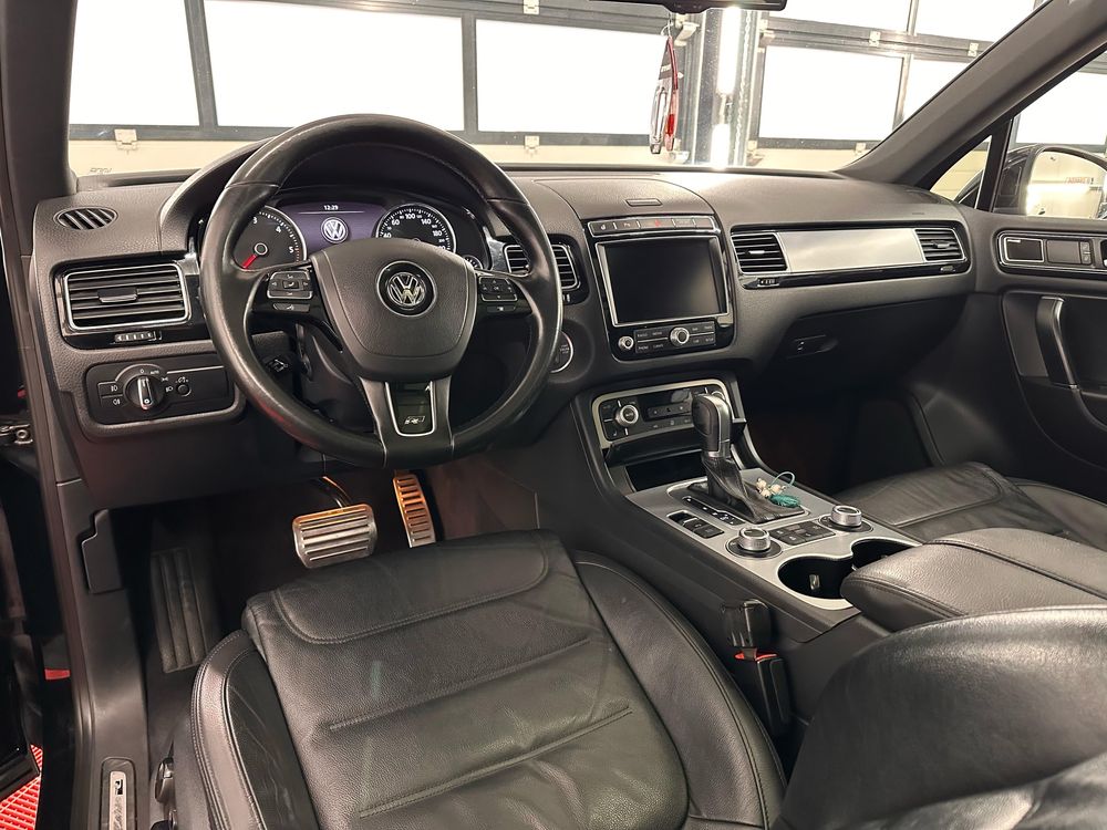 Volkswagen Touareg r line 2017 3.0 258 cp euro 6 automat !!