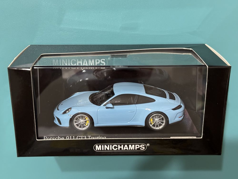 Macheta Porsche 911 GT3 Touring Minichamps 1:43