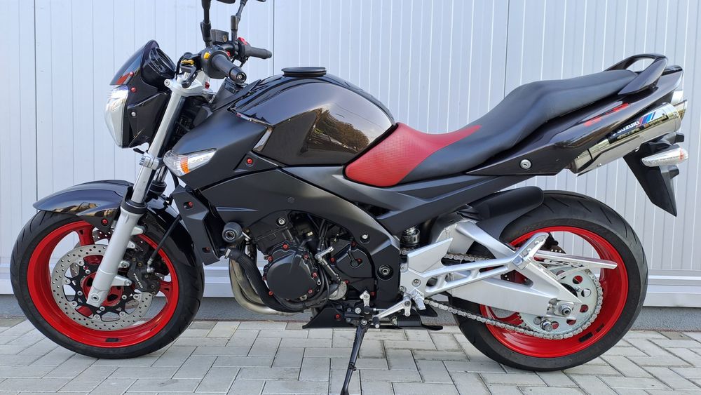 Suzuki gsr600 Yoshimura