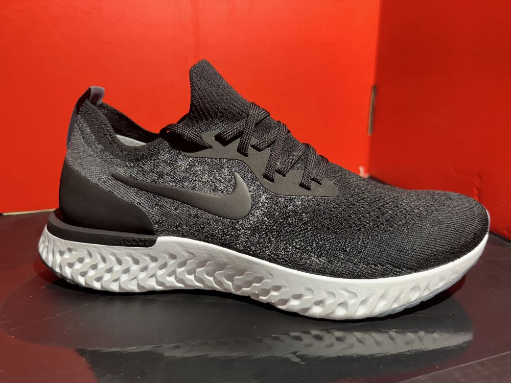 Оригинални! Nike Epic React Flyknit - 42.5 ShoeMag