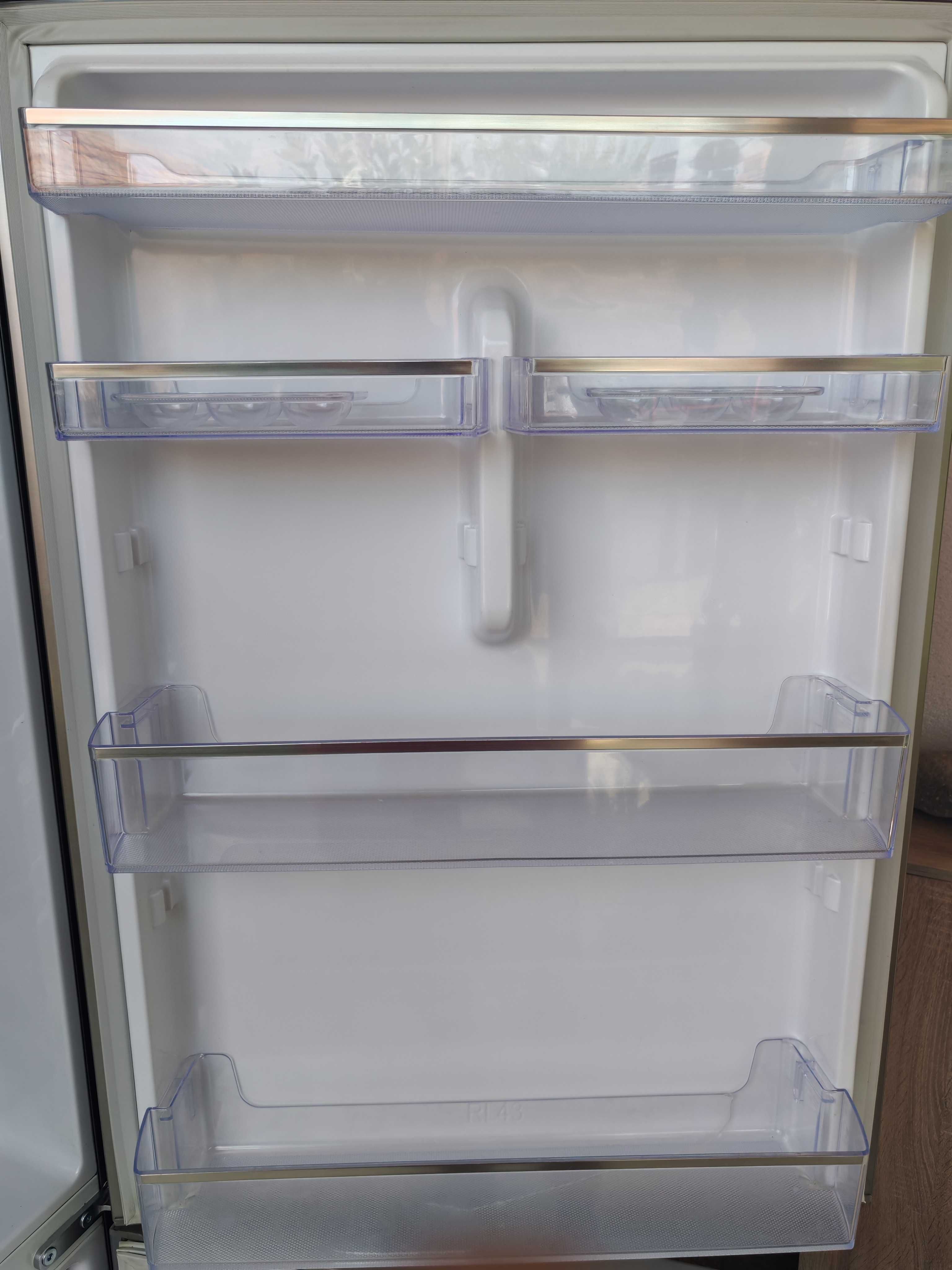 Хладилник Samsung 462литра NoFrost