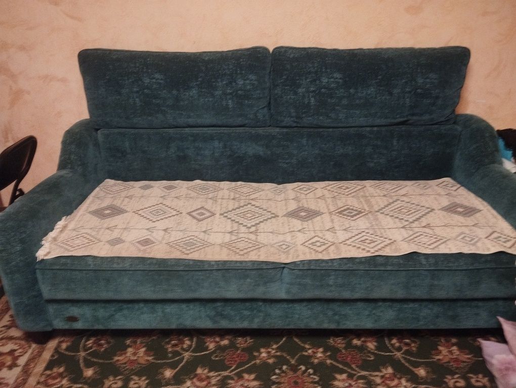 Диван продается ,