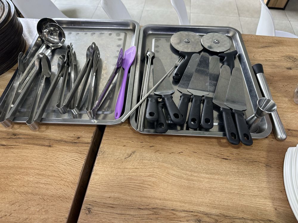 Kafe uchun kerakli maxsulotlar sotiladi