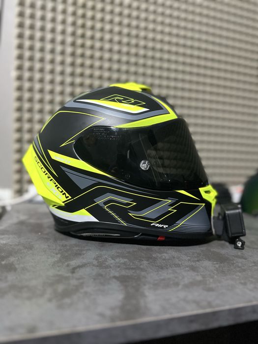 Каска Scorpio R1
