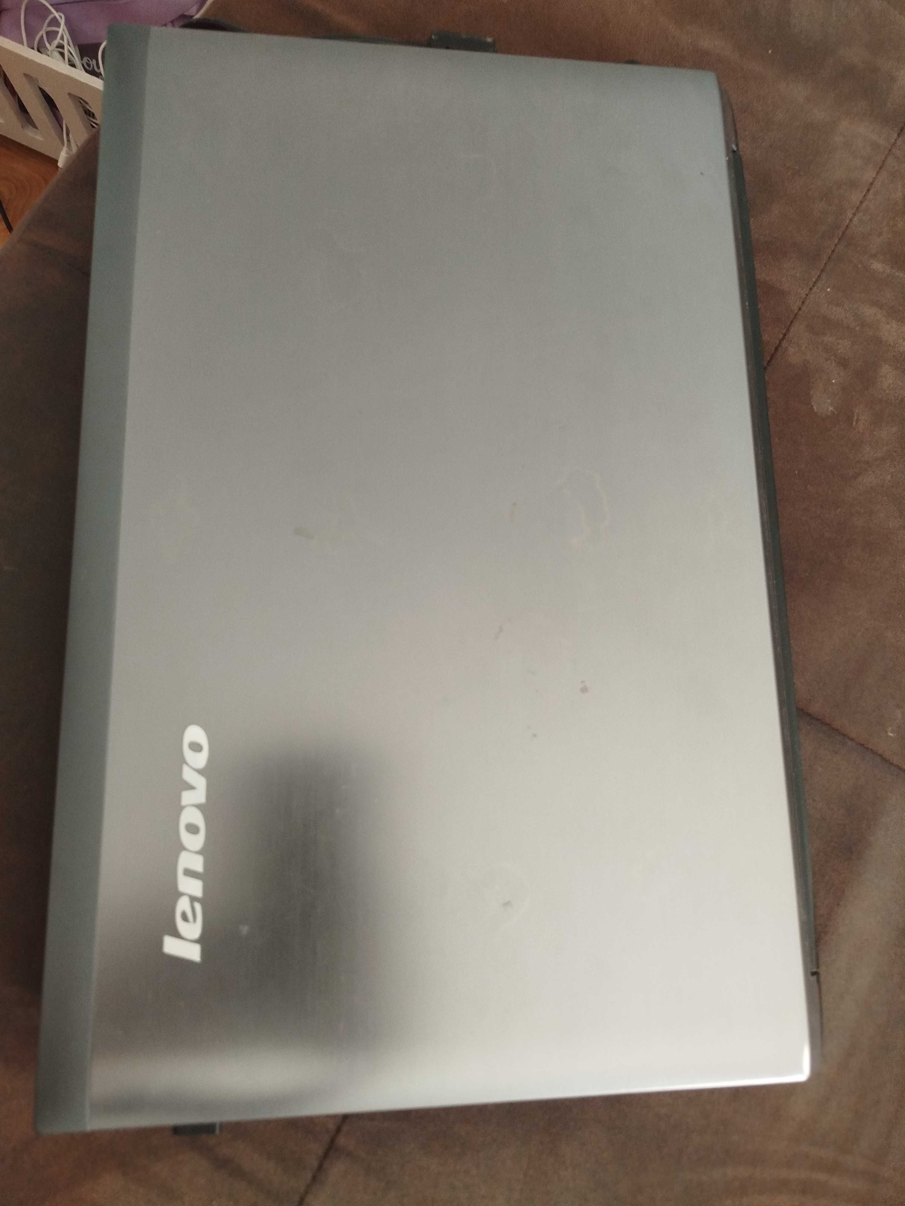 Лаптоп Lenovo V570c