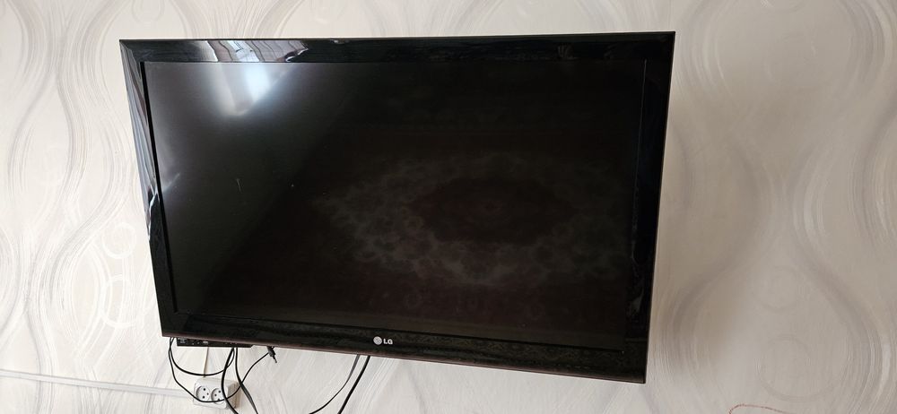 Продаётся телевизор LG
