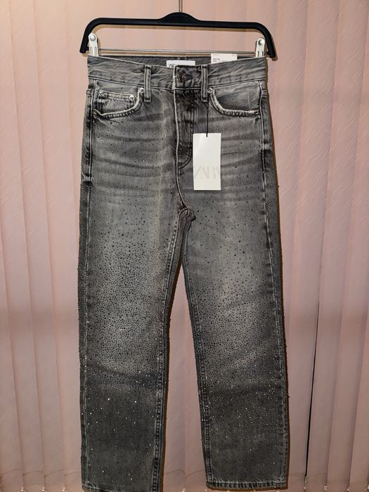 Блестящи дънки на Зара с детайли – 4 чифта