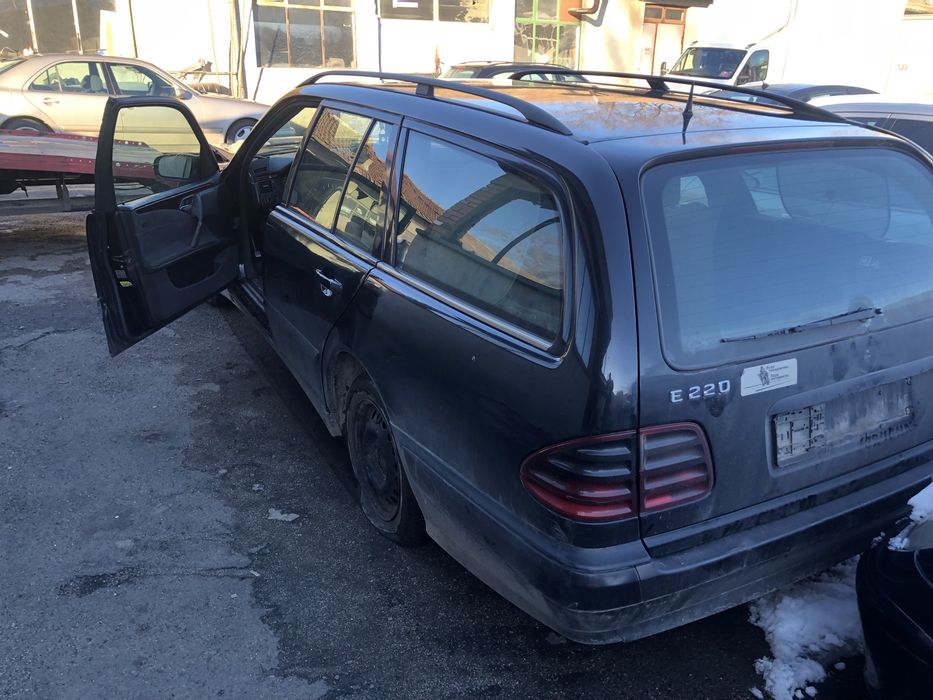 Mercedes S210 на части