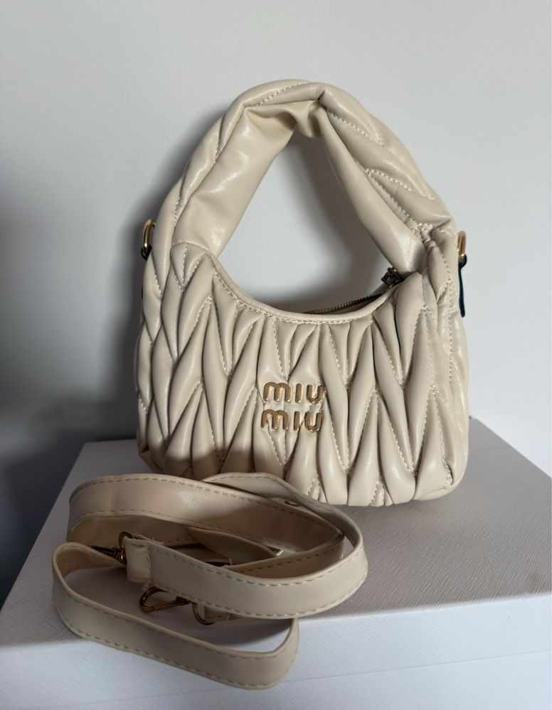 Дамска чанта Miu Miu