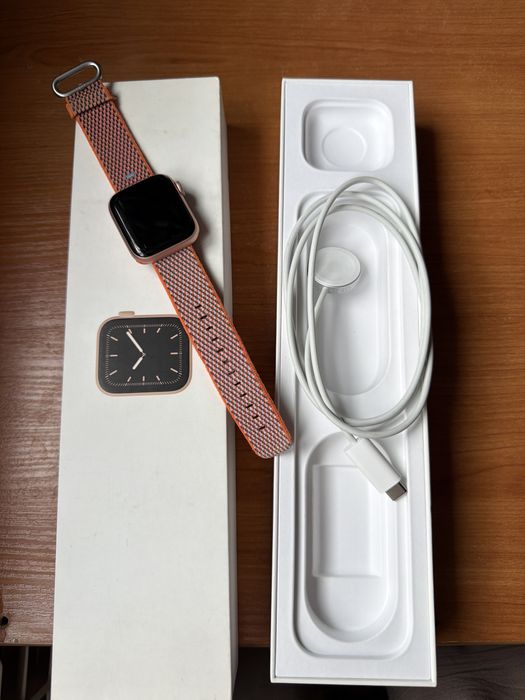 Apple watch series 5 40 mm gold