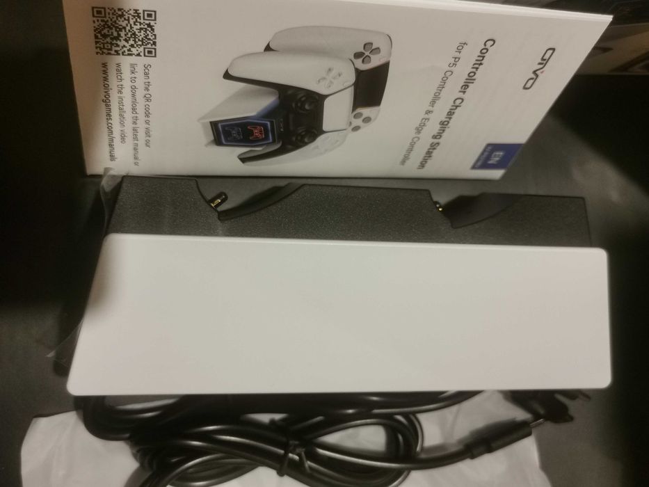 Зарядни станции за джойстици на Playstation 5 станции за джойстици