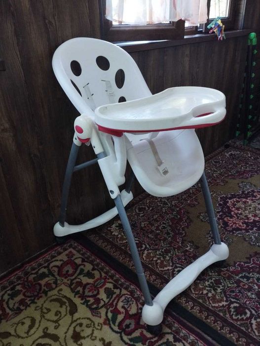 Детский стульчик с 5 мес, до 5 лет, почти не пользовались.