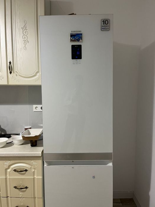 Холодильник в хорошем состоянии