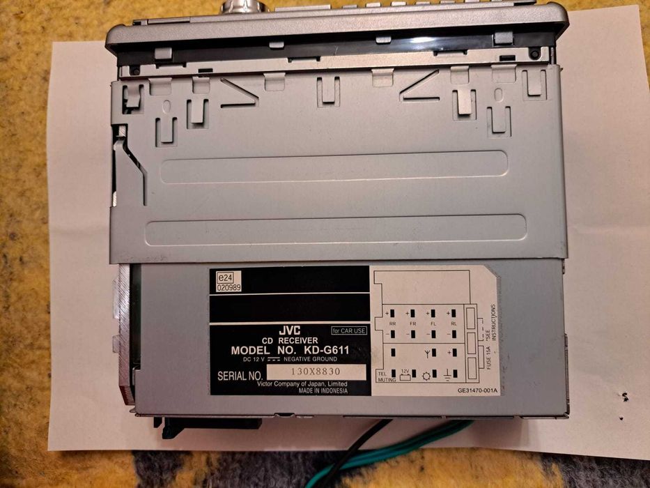 Vand Radio CD JVC KD-G611 cd mp3 player - hifi Mosfet
