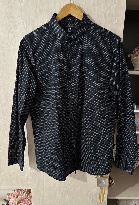 Cămăși elegante/casual in stare foarte buna. Zara,C&A, bershka,H&M