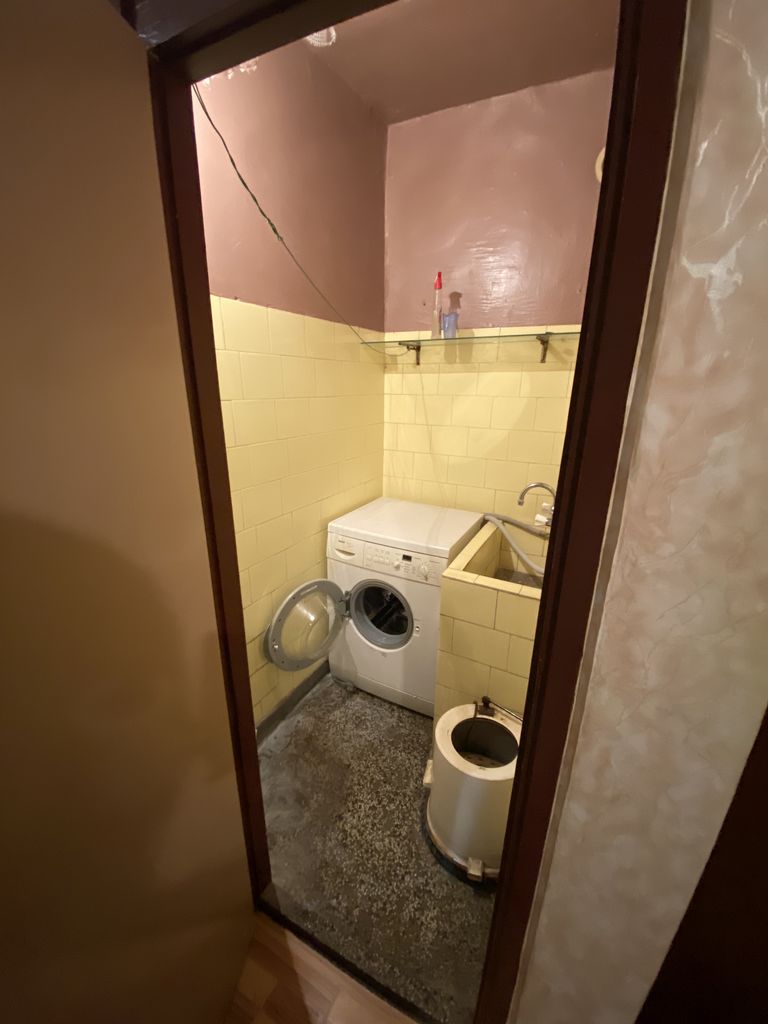 Продава се Тристаен апартамент в Пазарджик, Руски - 83 кв.м за 860 €/кв.м - Снимка #4