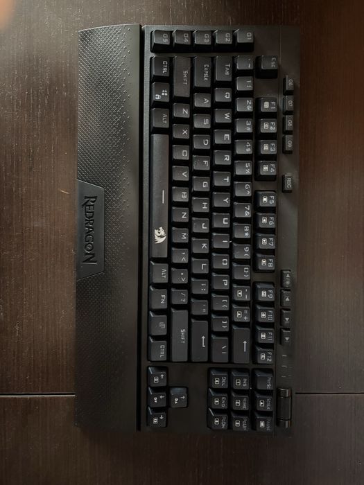 Tastatura Gaming Redragon Broadsword RGB Mecanica Blue Switch