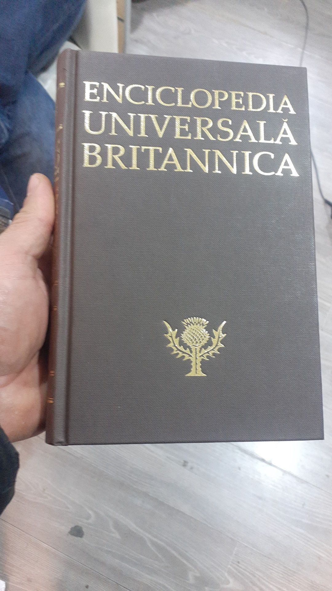 Carte Enciclopedia Universala Britanica