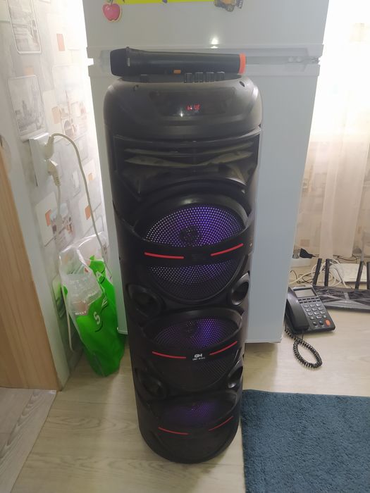 Продам колонку с микрофоном