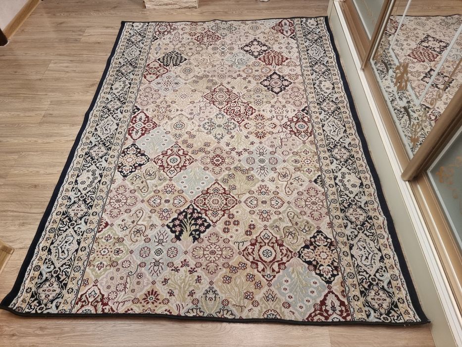 Продам коврик (ковер)