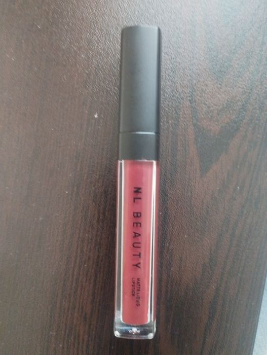 Грим продукт, червило