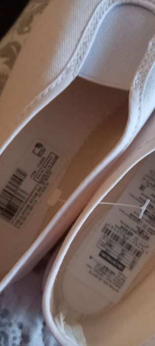 Espadrile noi pt. sport nr 30